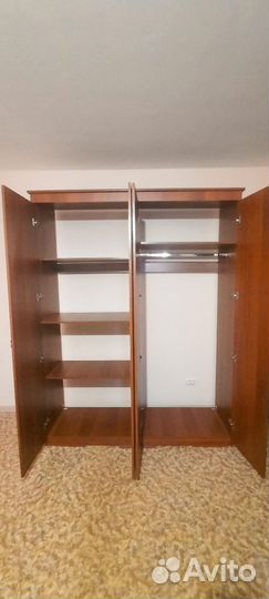 Шкаф