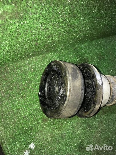 Карданный вал Audi A8 D3 BVJ 4.2 FSI 2007