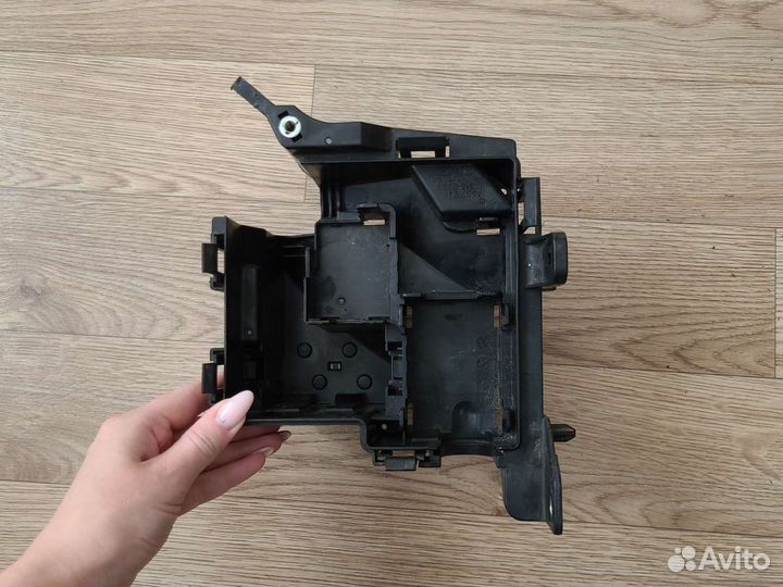 Корпус блока предохранителей Kia Ceed