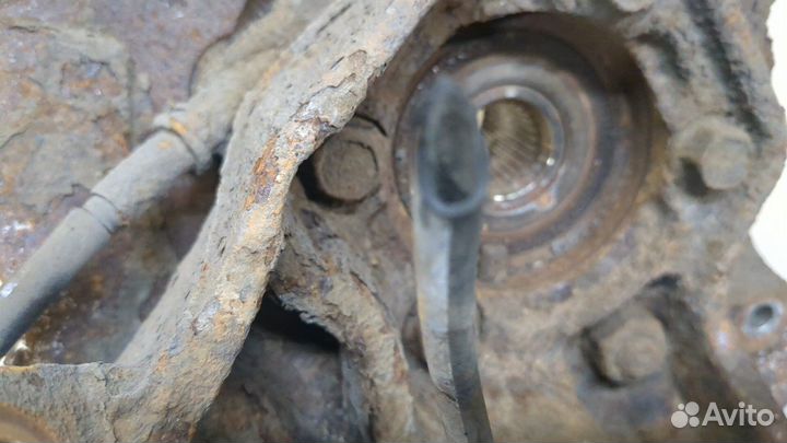 Ступица (кулак, цапфа) левая задняя Mitsubishi Outlander XL