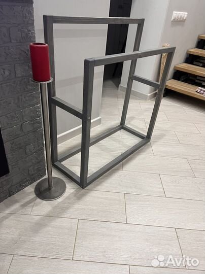 Вешалка напольная для одежды т полотенец из сосны