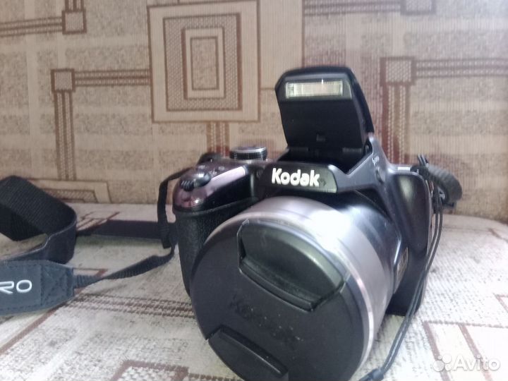 Продаётся фотоаппарат Kodak pixpro AZ527