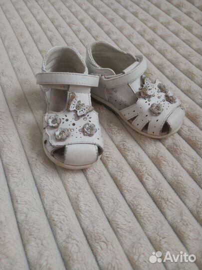 Босоножки для девочки