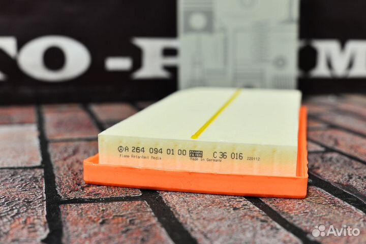 Фильтр воздушный Mercedes-Benz A2640940100