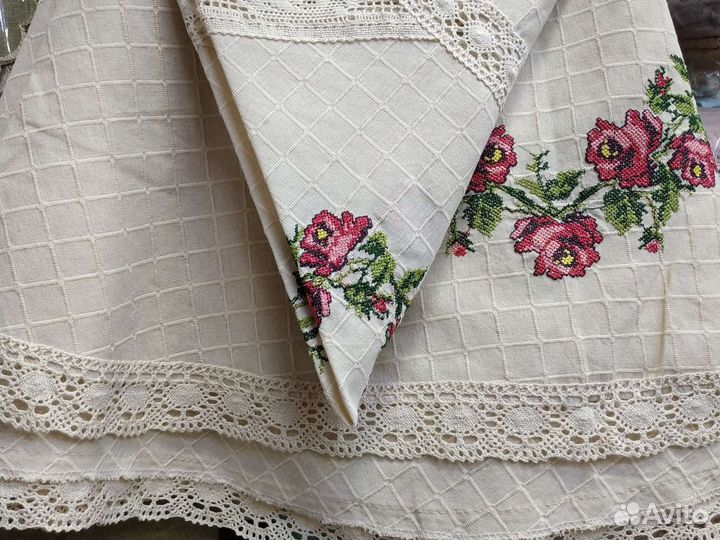 Скатерть круглая лен вышивка крестом и шторы