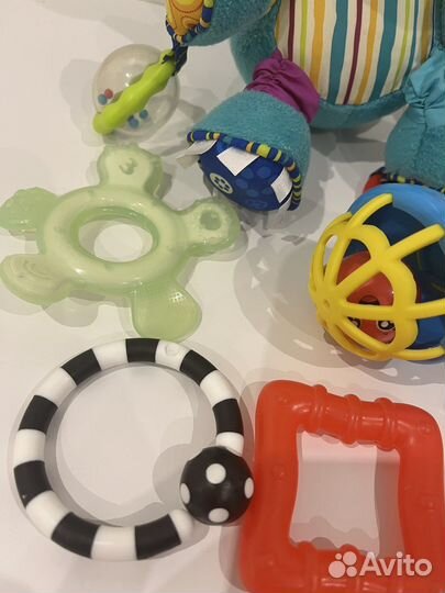 Игрушки пакетом для малышей
