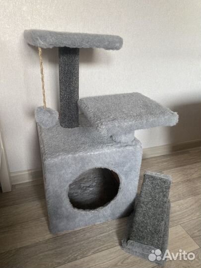 Домик с когтеточкой для кошек