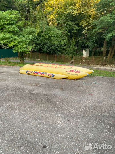 Надувной 10 местный банан DMT