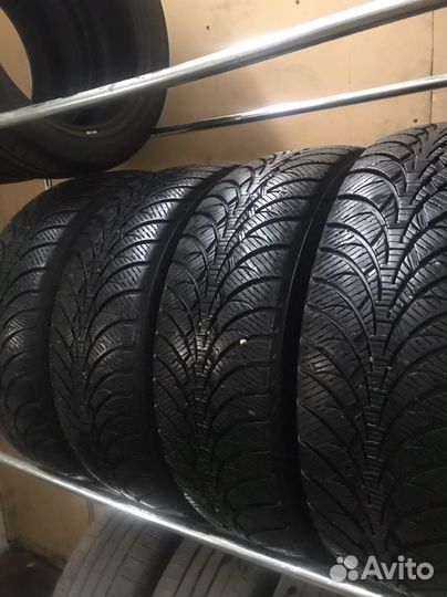 Goodyear UltraGrip Ice Arctic SUV 225/65 R17 102S