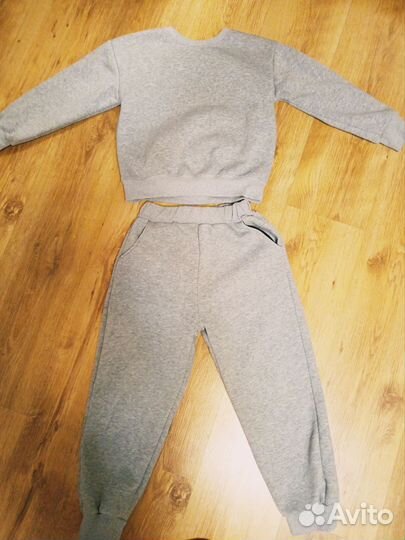 Теплый костюм на девочку