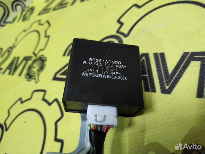 Доводчик двери багажника Subaru Legacy BPE EZ30D