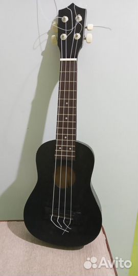 Укулеле б/у как на фото
