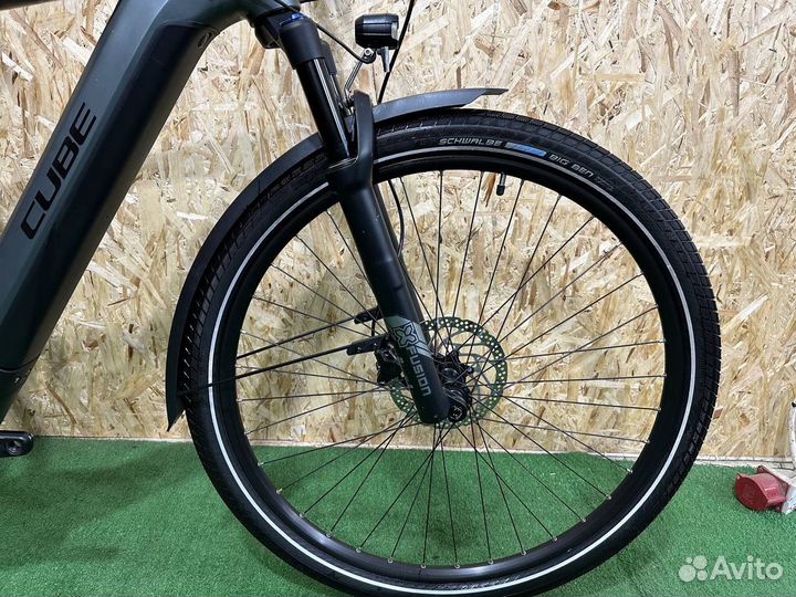 Cube Kathmandu Hybrid Pro 625 (2022)