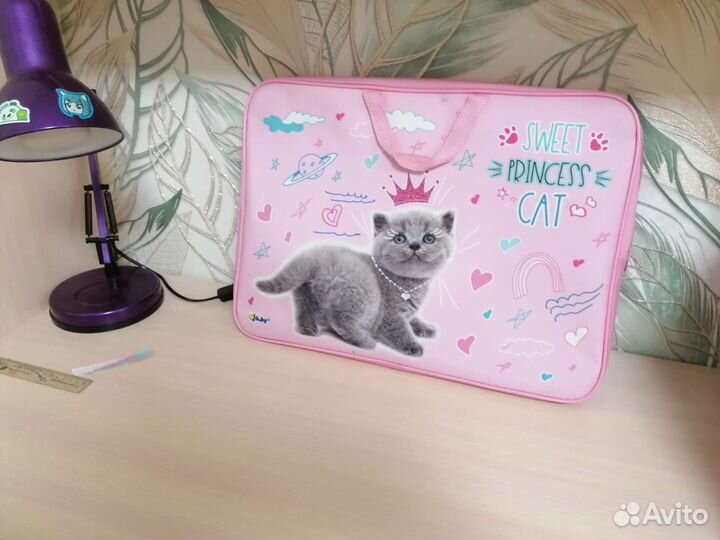 Папки с ручками