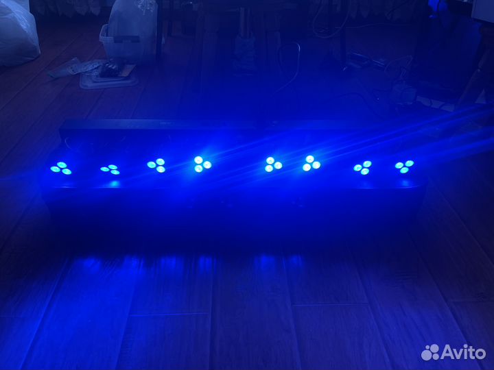 Involight SBL2000 8 LED PAR светильников 3х3 Вт