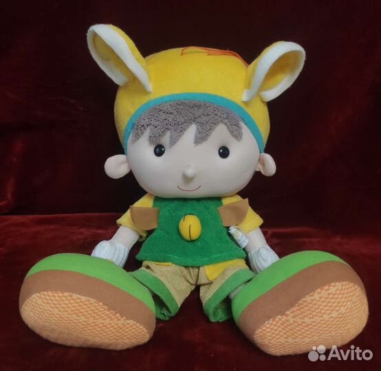 Милая мягкая кукла