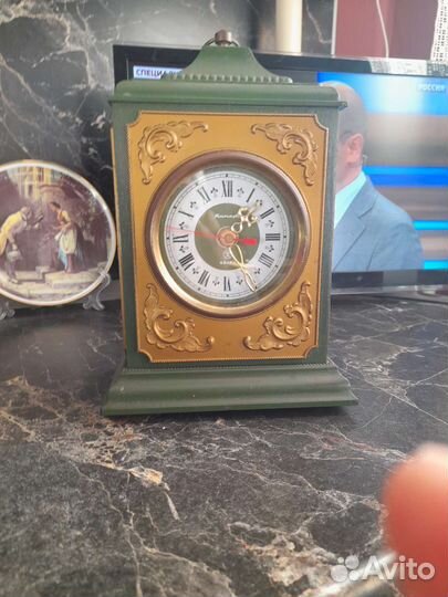 Настольные часы