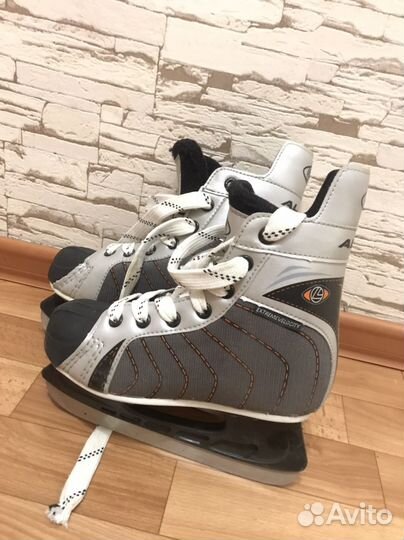 Коньки хоккейные
