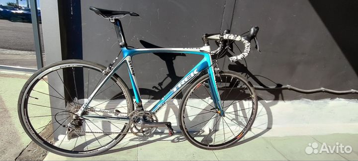Карбоновый шоссейный велосипед trek astana