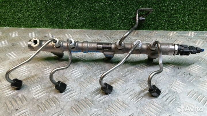 Рейка топливная Kia Carnival