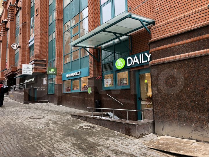 Продам торговое помещение, 284 м²