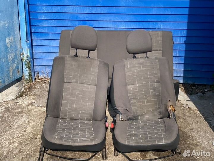 Комплект сидений Renault Logan K7JA710 2011