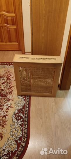 Экран на чугунную батарею