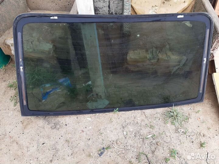 Стекло заднее Kia Cerato 1