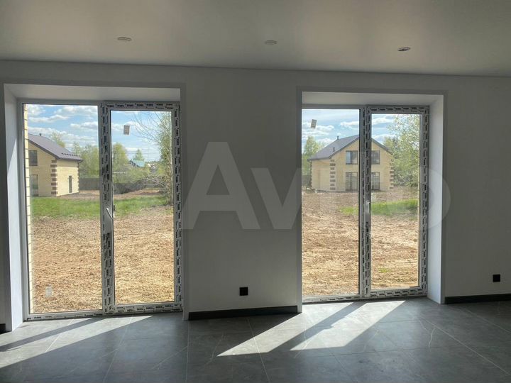 Коттедж 111 м² на участке 7,5 сот.