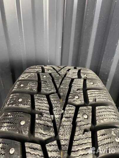 Roadstone Winguard Spike 205/55 R16 94T