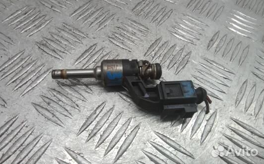 Форсунка бензиновая volkswagen passat B6 (3TD04B703)