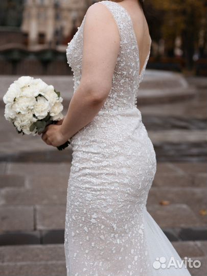 Свадебное платье с плащем