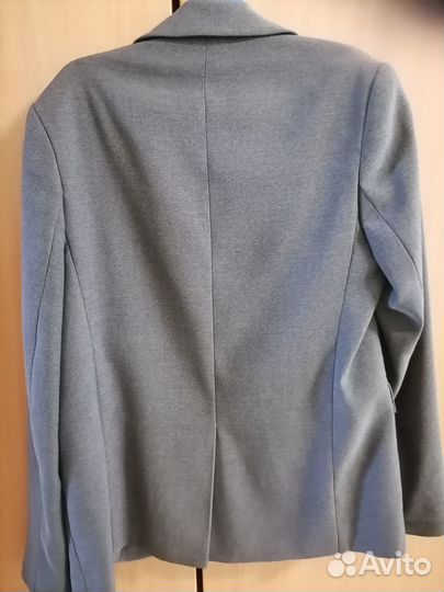 Школьный костюм для мальчика 128 серый