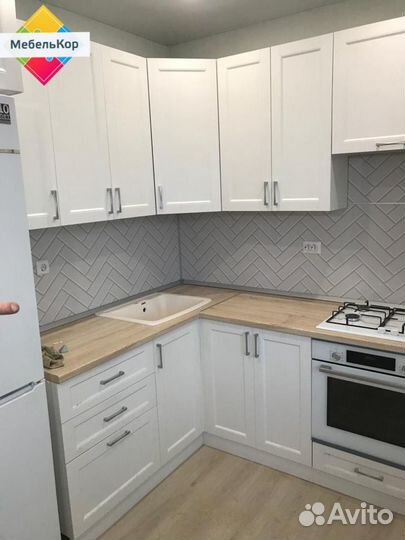 Белая кухня