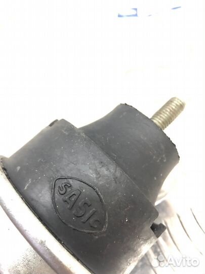 Опора двигателя правая 4001370 sasic