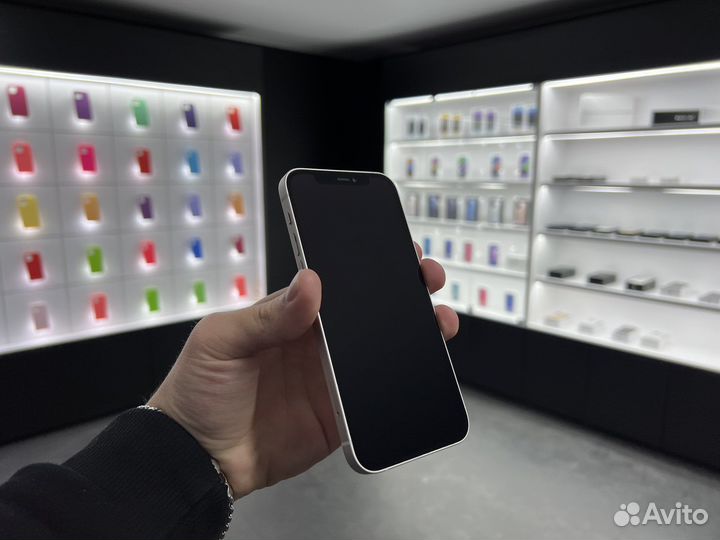 iPhone 12 128GB, White