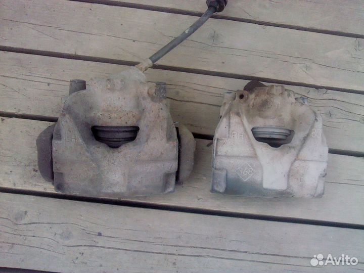 Суппорт передний Renault Fluence