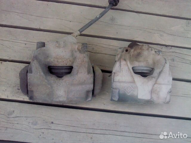 Суппорт передний Renault Fluence