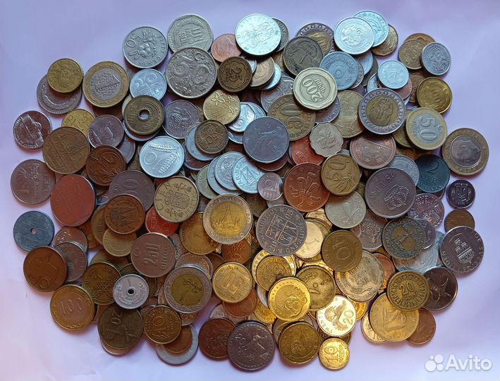 Зарубежные монеты на вес. 1 кг