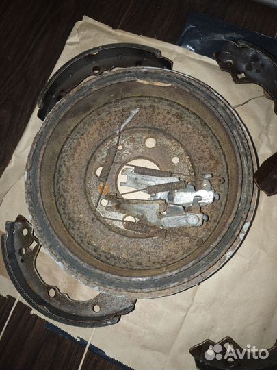 Барабаныии колодки Kia spectra/shuma