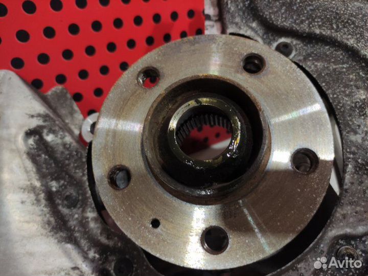 Кулак задний правый Porsche Macan 95B 2017