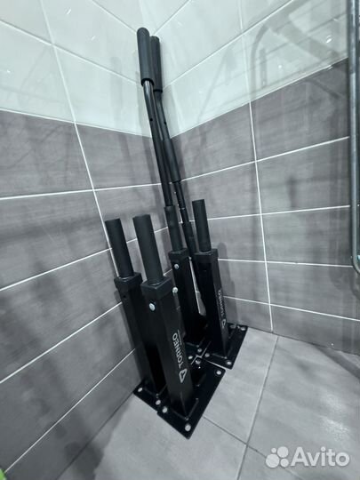 Турник настенный с брусьями