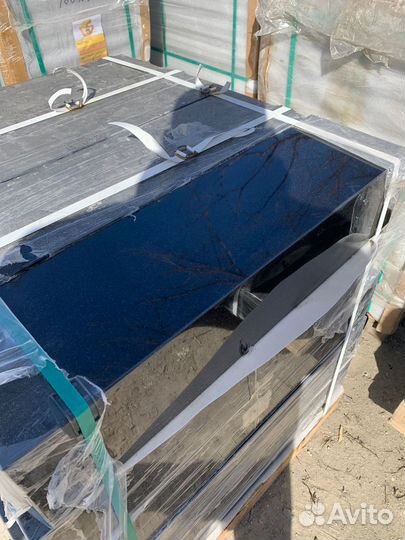 Памятники Габбро Черные