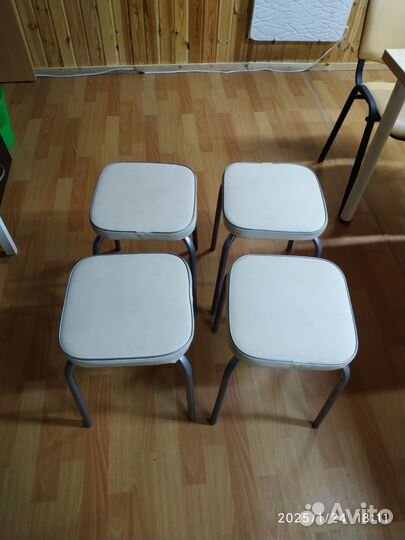 Табуретки для кухни бу