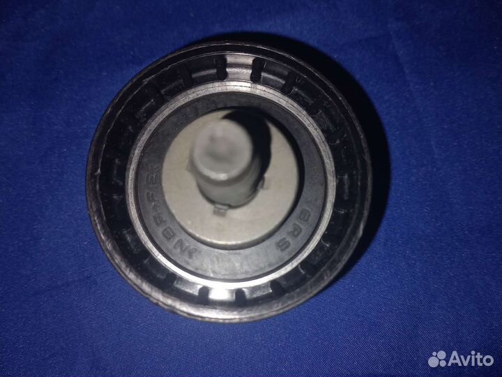 Ролик ремня грм паразитный Ford и Focus Mondeo