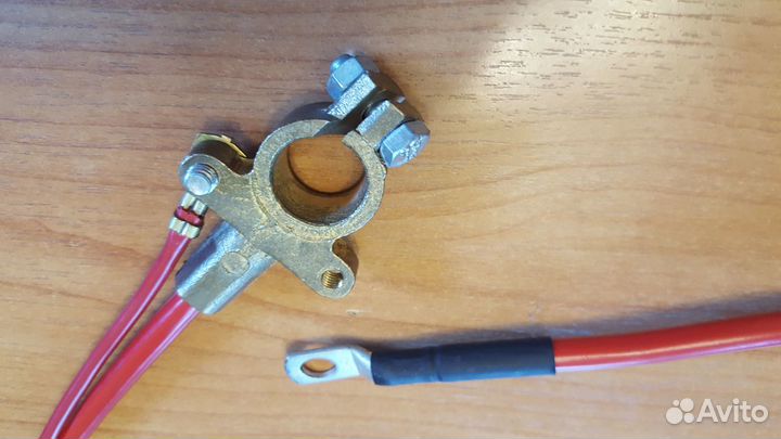 Плюсовой провод акб