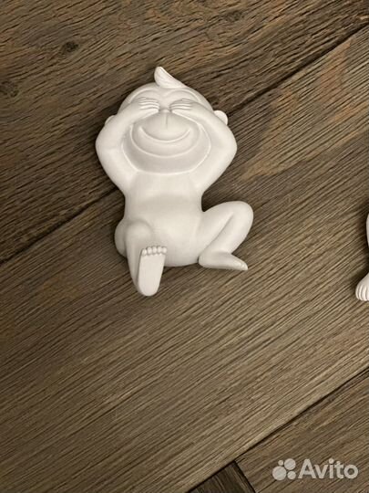 Набор настенных вешалок - обезьянки