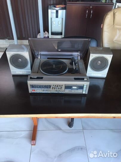 Проигрыватель винила СССР