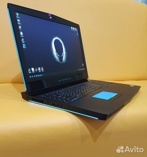 Alienware 17 r4 топовый i7/32gb/video 8gb/17.3