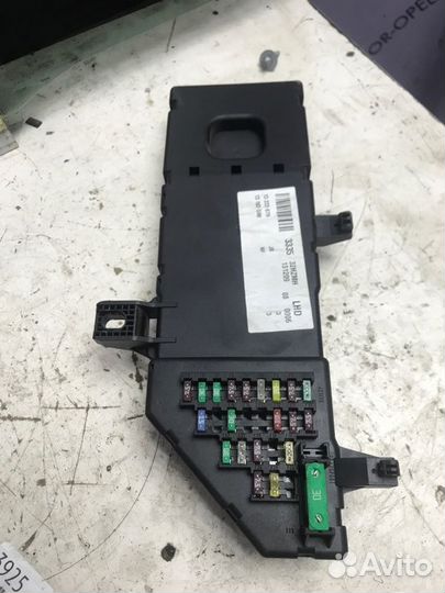 Блок предохранителей Opel Vectra C седан 2007